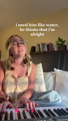 late to the hype but here’s “complex” by @Katie Gregson-MacLeod. found this song and became instantly obsessed with it. #cover #complex #katiegregsonmacleod #artist #singer #piano #toxicrelationship