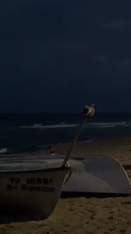 Rainy nights at the beach are the best.           #foryoupage #fypシ #algeria #algerie🇩🇿 #blida09_tiktok_algérien 