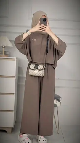 ONE SET KECE YANG COCOK DIPAKE BUAT OOTD-AN NIH BESTIE🥰 #oneset #onesetoutfit #onesetcrinkle #onesetmurah #outfitinspiration #outfitideas #ootdhijabstyle #outfitcewek #TikTokFashion #fypシ #foryoupage #lewatberanda #TikTokPromote #fypplis 
