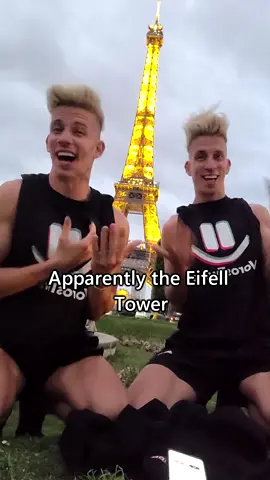the Eiffel Tower is broken #fyp 