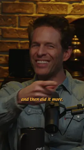 A whole lotta laughs in this episode. What’s your biggest? New ep, The World Series Defense, OUT NOW! Come have a catch with us. ☀️🎧 #thesunnypodcast #newep #worldseriesdefense #charlieday #glennhowerton #robmcelhenney #meganganz