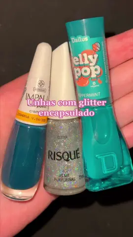 Unhas com glitter encapsulado  #unhasdecoradas #unhasnaturais #videodeunhas #unhas #tutorialdeunhas #unhasfofas #unhascoloridas #unhasbrasil #unhasdasemana #unhasfeitas #nails #unhasfortes 