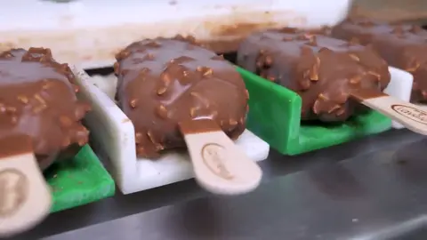 Ice cream mass production factory different from the scale #icecream #foodproduction #Foodie #koreafood #sweet #sweettooth #foodietiktok #fypdongggggggg #fypシ゚viral