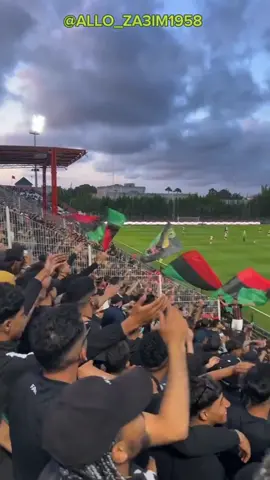 ❤️🖤💚⚽ⓕⓐⓝⓢ  🔴⚫️🟢#عهد_منا 🗣 🎼  من صغري انا عطيتك عمري، خذو منح العقود، خذو العلاوات، خذو الشهرة و لا شيء تابث غير الحب و الارتباط الذي نكنه لهذا النادي.✅️  Fus 🆚 AS FAR Rabat 29.05.2023 [0.2]  -4🥇❤️🖤💚 انتصار مهم للجيش الملكي بهدفين دون مقابل على حساب الفتح الرباطي انتصار يحافظ على صدارة البطولة الوطنية. كل الدعم 💪🔴⚫️🟢 . . . . . . . #fusasfar#asfar #botolapro #fans #Supportres_asfar58 #Allo_za3im1958  #capital #curvachefamily #ONLY_ASFAR #unidos_para_triunfar #ultrasaskaryrabat2005 #rabat #football #public 