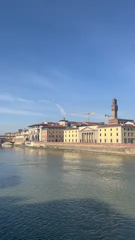 What are you waiting for? ☀️😎 #whydoordinary  #luxurytravel  #travel  #luxury  #luxurylifestyle  #travelgram  #wanderlust  #travelphotography  #vacation  #travelblogger #florence #italy