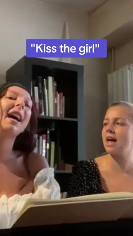 Je me devais de vous repartager cette pépite de 2020 avec ma sœur ❤️🧜 #thelittlemermaid #alanmenken #kissthegirl #embrassela #lapetitesirene @Mathilde 