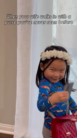 Sarang is the shopping buddy you need in your life 😍🥰 IB: @drlee90210 @juliehlin #hungryfam #marriedlifebelike #marriedlife #marriagehumor #marriagegoals #marriagebelike #ummavsappa #appa #umma 