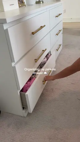 Organize my pajama drawer with me 🌙☁️✨ Can’t wait to pick out my pjs tonight 😏 #organization #organizewithme #thatgirl #thatgirlaesthetic #cleangirl 