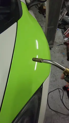 How to remove scratches from your vinyl wrap @Alukovinyl #aluko #alukovinyl #DIY #howto #vinyl #cartok 