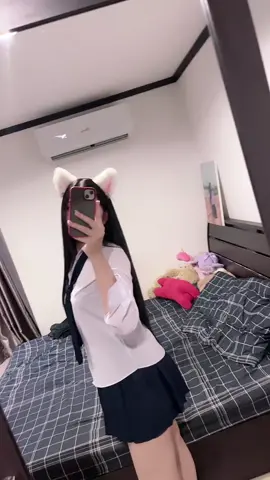 แต่งตัวเรียบร้อยมากค่ะ