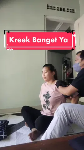Coba periksa pinggang dan tulang belakang kamu, deh. Kalo udah kerasa berat dan kaku, lekas terapi ajaa 😁 #pijatjogja #chiropracticjogja #pijatkretek #fyp 