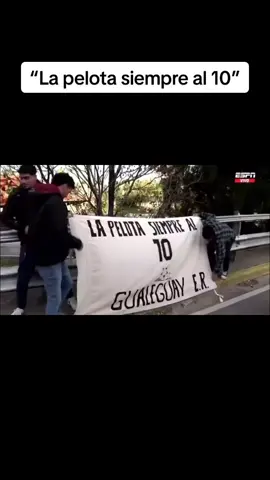 “La Pelota Siempre al 10” El show de “Vicent” Taborda en Vicente Lopez para #espnfutbol1 ⭐️ . . . #platense #diez #taborda #calamar #futbol #espn