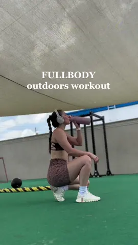 I love outdoor workouts 🫶🏻 #fullbodyworkout #fullbody #hiit #circuittraining #fit #Fitness #fyp #foryoupage 