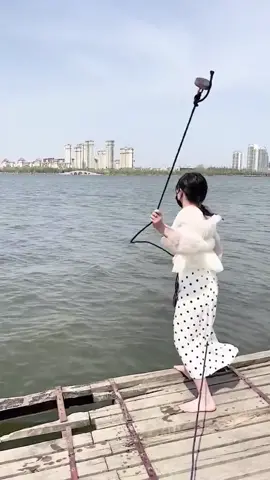 Use Fishing magnet in the river #magnetfishing #fishinglife #fishingmagnet #fishingmagnetset 