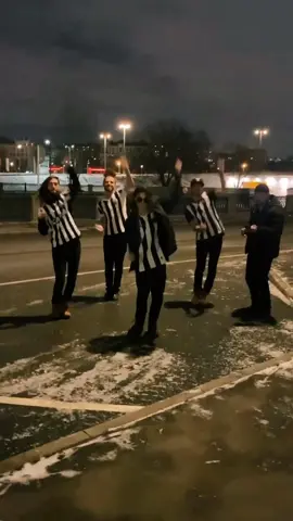 GALO FORTE E VINGADOR 🤣🤣🤣🐓 #michaeljackson 