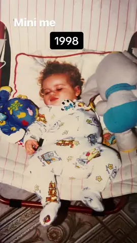 #CapCut i was soo cute as a baby #1998 #2023 #trend #pictures #you #memories #throwback #90s #cute #BabyPhotos #women 