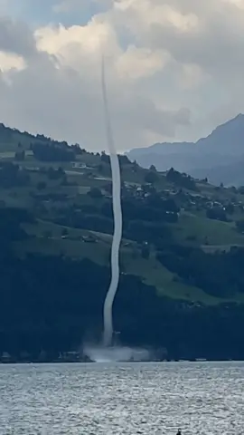 Water tornado on the lake of Thun in Switzerland yesterday. Never seen anything like it! #Thunersee #Interlaken #Switzerland #tornado 