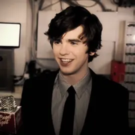 he’s a cutie 🤭 | @ily f.h💂‍♀️ #freddiehighmore #gooddoctor #bateshotel #normanbates #fyp #edit #