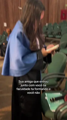 Era pra ser eu também 🥹 maldita matéria que reprovei!!! #formatura 