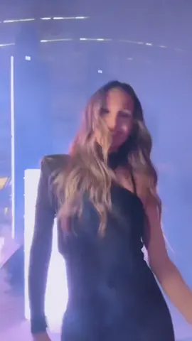 💖🛐  #pampita #pampitaoficial #pampitaardohain #carolinaardohain #dance #dancing #model #modeling #beauty #beautiful #iconic #fashion #moda #foryou #fyp #parati