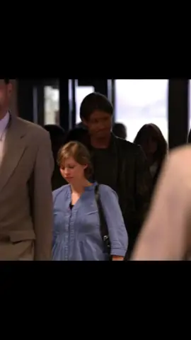 Lucas coming bck to OTH to his best friend but knows Haley is being strong❤️‍🩹 #onetreehill #relatable #supportivefamily #oth #ravens #basketball #ravens #scenes #episodes