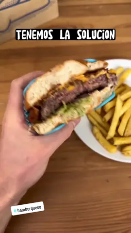 ¿Quieres disfrutar de tus hamburguesas sin preocuparte por ensuciarte? 🍔💦 ¡Nuestro apoya hamburguesa de silicona es la solución perfecta para ti! En Deco&Tools nos preocupamos por hacer tu vida más fácil y placentera. Nuestro apoya hamburguesa de silicona ha sido diseñado pensando en la comodidad y la limpieza. Olvídate de mancharte las manos o de que los ingredientes se derramen mientras disfrutas de tu comida favorita. Fabricado con silicona de alta calidad, lo que lo hace resistente al calor y fácil de limpiar.  Encuéntralos en 👉 www.decotools.cl  . . #hamburguesa #manchas #apoya #silicona #soporte 