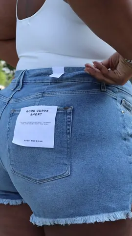 Say goodbye to uncomfortable shorts and hello to GOOD CURVE shorts. Get your pair today and embrace your curves 😉 @Good American ❤️ #GOODAMERICAN #GOODAMERICANSHORTS #goodamericanhaul #bestshorts #grwm #plussizeshorts #curvyfashion #curvyshorts #FYP #shortshaul #SUMMERSTYLE #denimshorts #midsizefashion #shortstryon #summerfitinspo 