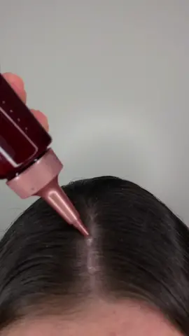 If you have hairloss.. use a weekly scalp treatment @L’Oréal Paris #lorealparishaircare #hair #haircare #elvitalfullresist Anzeige