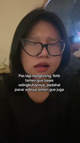 Bingung diluar nayla
