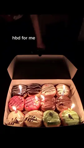 Terimakasih yg masih ingat,  #hbdforme #hbd2023 #itsmybirthday #fypシ #duajuni #foryupage #captionstoryku #trendingtiktok #status #kabarinkalomasukfyp #fyppppppppppppppppppppppp #coklataesthetic #suprise #kado #donuts 