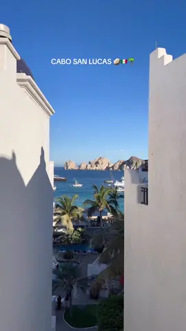 Cabo San Lucas with the best people 🇲🇽🌴🥥 #cabo #cabosanlucas #traveltiktok 