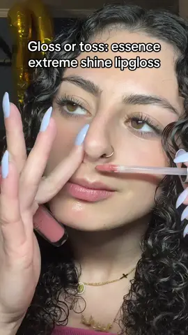 Replying to @🇱🇧Ange🐀 she aight #fyp #essencelipgloss #lipgloss 