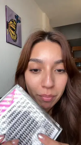 Mis respetos a las lashistas😭 este kit de pestañas me costo $120 pesos las pedi en curva D y su código es: 16083848 ✨#eyelashes #lashextensions #DIY #beauty #makeup #maquillaje #pestañaslargas #pestañaspostizas 