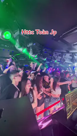 Không khí náo nhiệt chỉ có tại #KingClub Nagoya  #HTTC #hotrotaichinh #taichinhjapan #quocanhjp #hỗtrợtàichính #httcjapan 