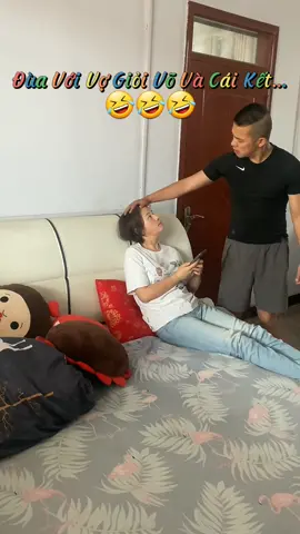 Chồng Thích Chơi Trò Chơi Mạo Hiểm...🤣🤣🤣#tiktok #foryou #vochong #couple #funny #haivui #troll #OhNo #haha #kungfu #fyp #fypシ #iloveyou 