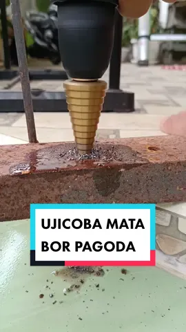 ini hasilnya pada besi dengan ketebalan 3mm. #perkakas #matabor #mataborpagoda #mataborbesi #mataborpelubangbesi @machinenesia @UNIK BERFAEDAH 