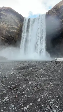 Iceland Roadtrip 🇮🇸 #iceland #southiceland #vik #reykjavik #bluelagoon #goldencircle #gulfoss #geysir #travel #traveltiktok #view #adventure #traveltok #vacation #Outdoors #holiday #europe 
