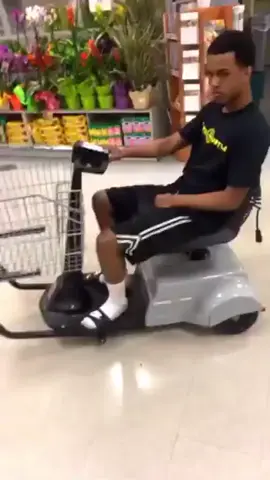 xxxtentacion being funny rip xxxtentacion #meme #funnymoments #funnymemes #jahsehonfroy #memes #jahseh #xxxtentacion #fyp #foryoupage 