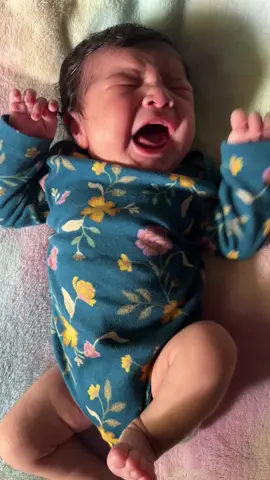 #babytiktok #babyCamilla 💜 #1week3daysold #cryingbaby #2023baby 