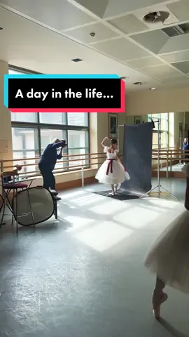 Come inside The Royal Ballet School and see a glimpse of our preparation for our 2023 Summer Performances! #dayinthelife #adayinthelife #ballet #theroyalballetschool #london #balletstudent #balletstudents #dancers #dancer #dancestudio #classicalballet #dancing 