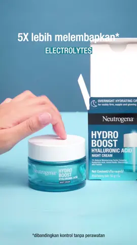 Night cream ini nggak hanya memberikan kelembapan pada kulitmu saat tidur, tapi juga membantu menjaga skin barrier dan elastisitas kulitmu. Yuk kita unboxing bareng NEUTROGENA® Hydro Boost Hyaluronic Acid Night Cream! 💙 #NeutrogenaID #HydroBoostYourGlow  #rekomendasiskincare #rekomendasimoisturizer #nightcream #skincare #skincaretok #pelembapwajah #moisturizer #hyaluronicacid 