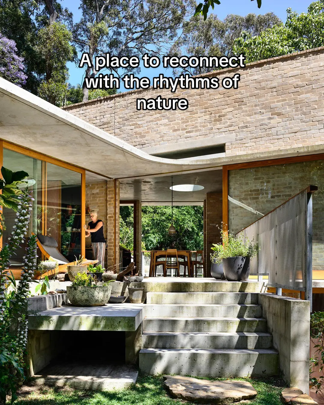 Emerging from the hillside, Cabbage Tree House by Peter Stutchbury Architecture is a built manifestation of place, whose purpose is to heighten the understanding and emotional experience of the land that informs the architecture. Architecture and Interior Design by Peter Stutchbury Architecture. Photography by Derek Swalwell. Build by Capital Construction. #architecture #archilovers #modernarchitecture #homedesign #architectural_designs #architecturelovers #granddesign #june #renovation #architecturetiktok 