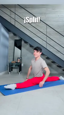 Cómo abrirse de piernas muy fácil 😱 #split #tutorial 