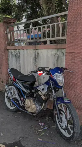 ngikut yang lgi trend😁#satria150fi_độ_kiểng #satriafu150_modif #satriaf150 #satriafuroadrace #satriafuindonesia #satiafumodifikasi #satriafu150cc #satriafuroadracestyle #satriafuloversindo #satriafulimiter #fypシ゚viral #fypシ 