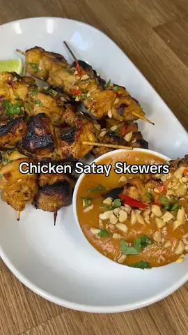 Chicken Satay Skewers with the most delicious peanut dipping sauce… wow.  It’s been a minute since I’ve been a lil adventurous in the kitchen and boyyyy did it feel good. This dish is INCREDIBLY hearty and uses a lot of staples you will already have in your fridge and pantry.  We had the best satay skewers at a Thai restaurant on the weekend, queue the lightbulb moment. And might I say, these were equally as good (if not better) and I made 10x the amount for the same price we paid for 2 skewers on the weekend 👸🏼 You can serve this as main by bulking it out with rice!  #chickensatay #DinnerIdeas #dinnerrecipes #cheapeats #cheapmeals #cheapfood #budgetmeals #EasyRecipes