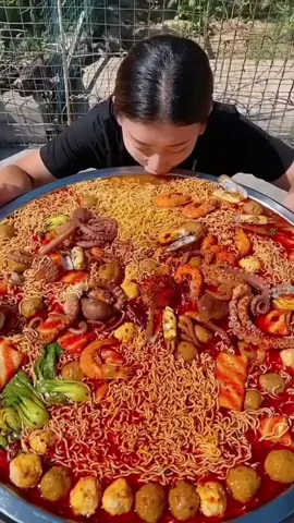 She ate a ton of noodles on a big metal plate... #Mukbang #spicy #eatingfoodvideos #fyp #skl #nocopyrightinfringementintended  #bryanking👑 #food 