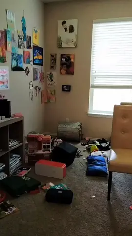 #cleantheplayroomwithme #cleanmylivingroom #cleanmylivingroomwithme #playroomcleanup #pregnantmoms 