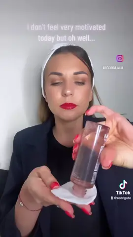 #skincareproducts #SkinCare #skincareproduct #skincaretiktok #routine #Routines #BeautyProducts #FaceRoutine #skincaregirl #gym #gymrat #afterwork #getreadywithme #getunreadywithme #elemis #erborian #clairins #shiseido #origins #bbcream #BeautyTok #SkinCareVideos #SkincareCheck #positiveenergy 