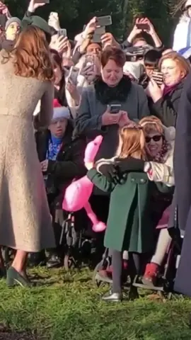 That time when #princegeorge and #princesscharlotte give hug to a lady sitting in wheelchair 💗 #princegeorgeofwales #princesscharlotteofwales #royal #fyp #fypシ #thebritishroyalfamily #thebritishroyalfamily 