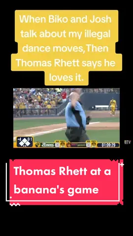 Thomas Rhett enjoys my dancing...can't nobody tell me nothin!! . . . #allbymyself #thomasrhett #illegaldancing #nashville #saturdaynightlive #dancingumpire #dancingwiththestars #fyp #startupshowup #countrymusic 